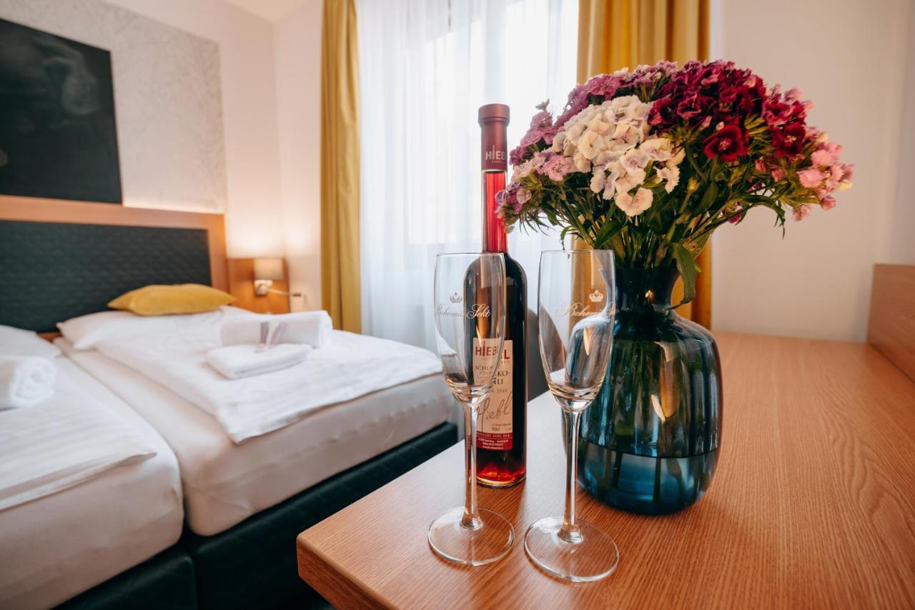 צ'סקה בודיוביצה Hotel Klika מראה חיצוני תמונה