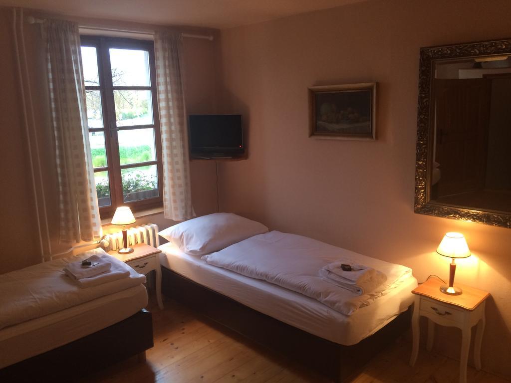 צ'סקה בודיוביצה Hotel Klika מראה חיצוני תמונה